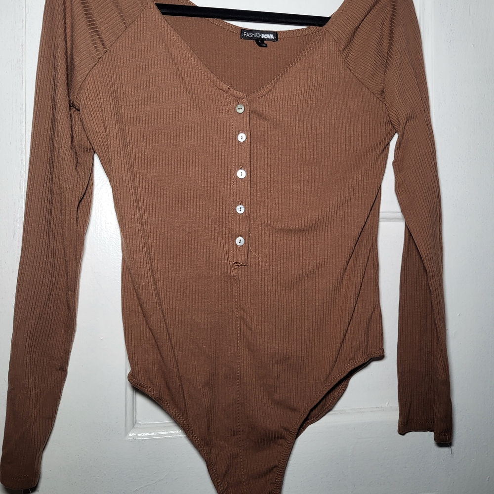 Fashion Nova Tan Button-Up Bodysuit